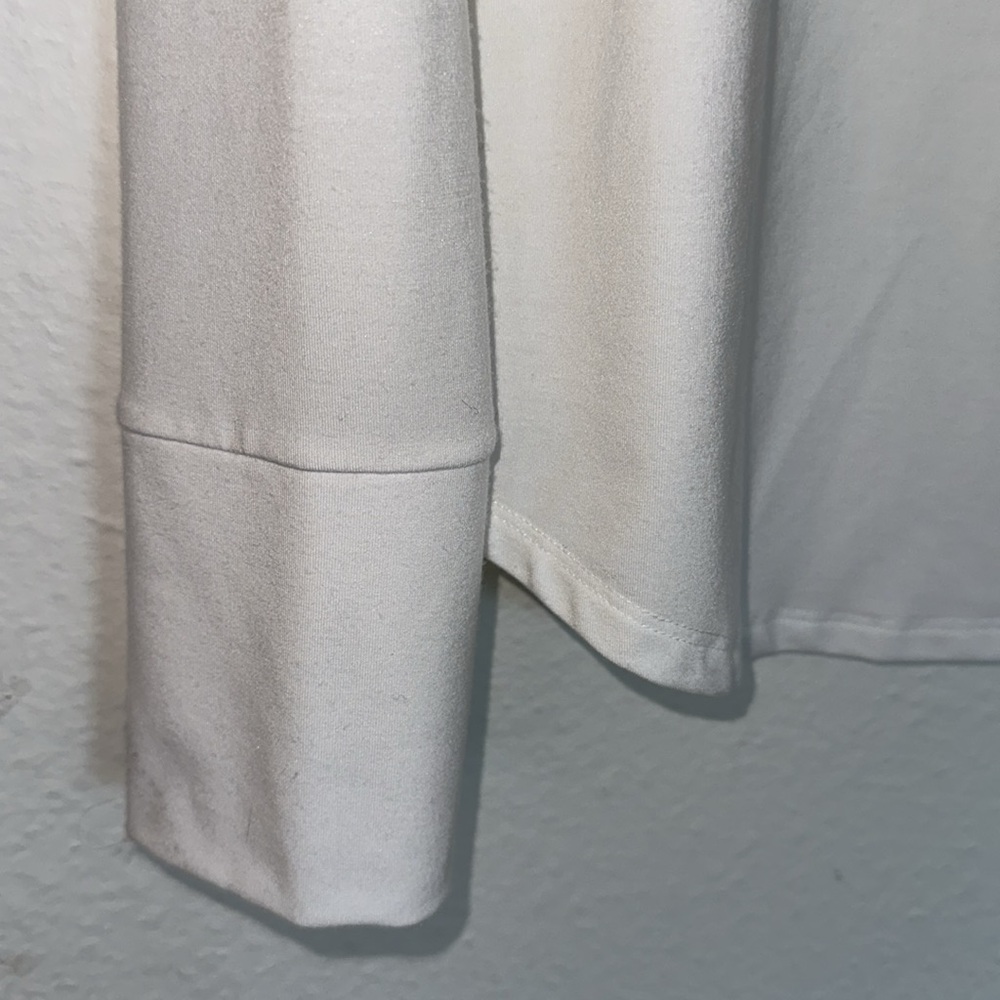 EUC Gap Fit L/S Tee - Picture 5 of 7